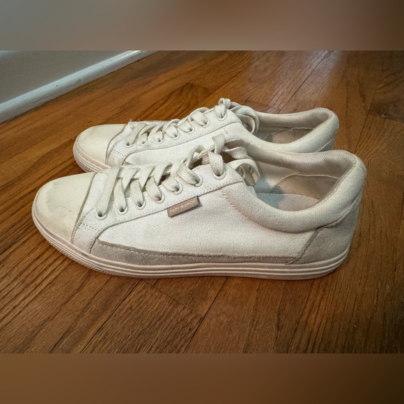 Tory Burch 8.5M Canvas Sneakers - Picture 1 of 7